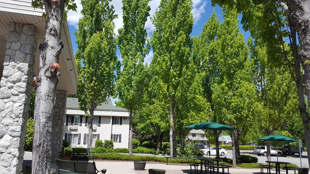 Hotel Baymont By Wyndham Coeur D Alene Coeur d'Alene Exterior foto